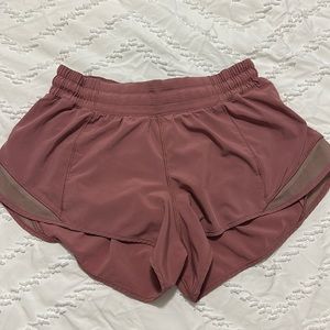 Lulu lemon Hotty Hot Shorts 2.5”